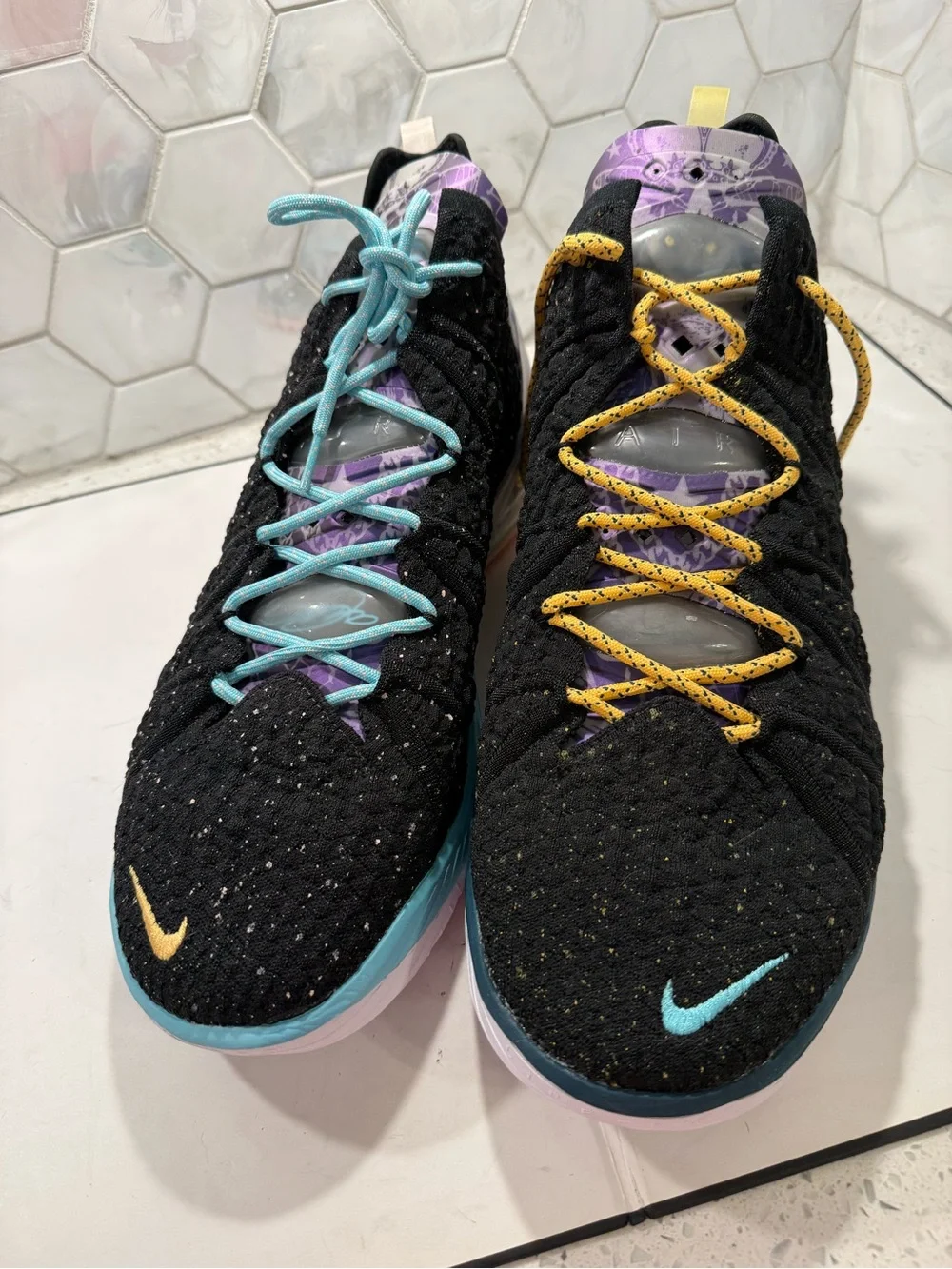 Nike LeBron 18 Reflections Sneakers Sz 16 Mismatched Design NEW